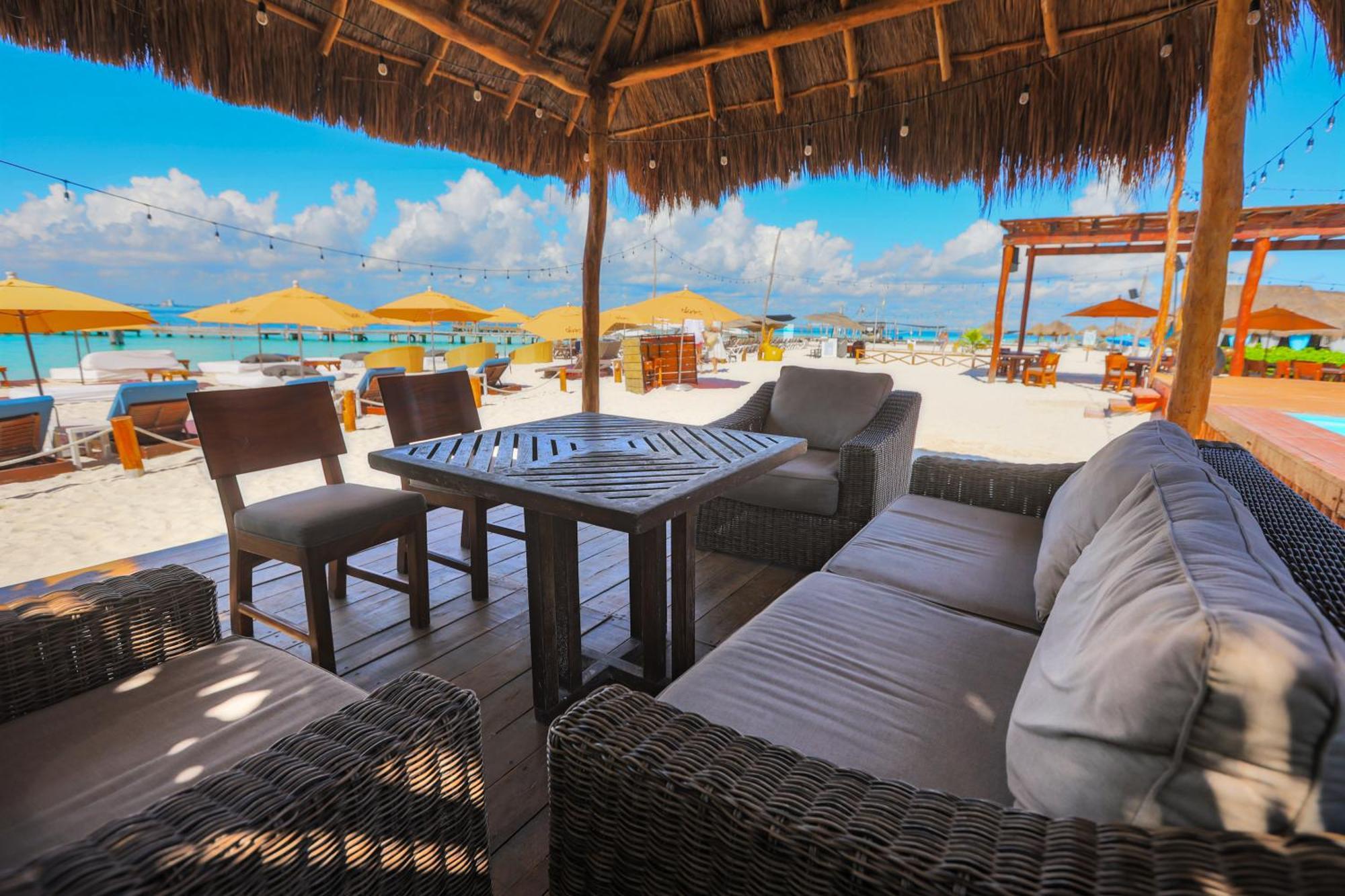 Casa Moderna En Playa Norte Isla Mujeres